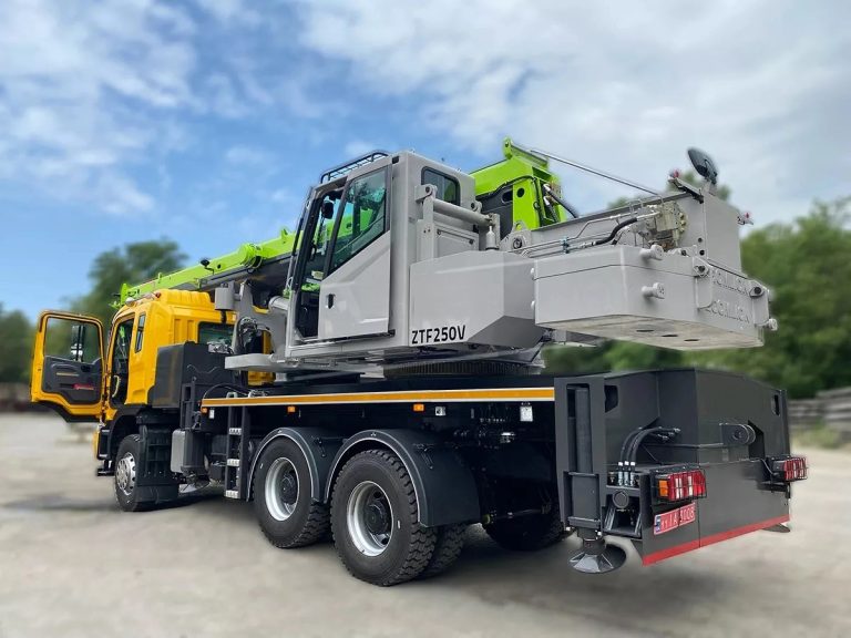Zoomlion ZTF320V4 (шасі JAC 6*4)
