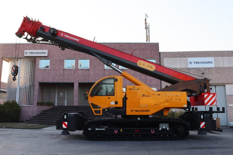 Гусеничний кран TeknoGRC TK45 LS